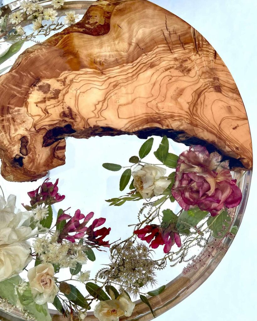 Маса от еподсидна смола "Снежна приказка"